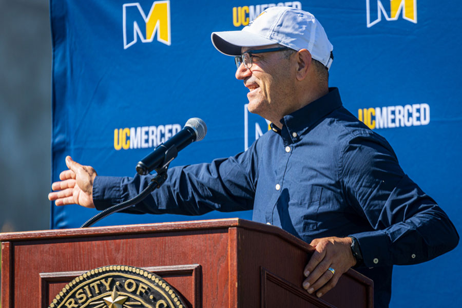 Chancellor welcome at Bobcat Day